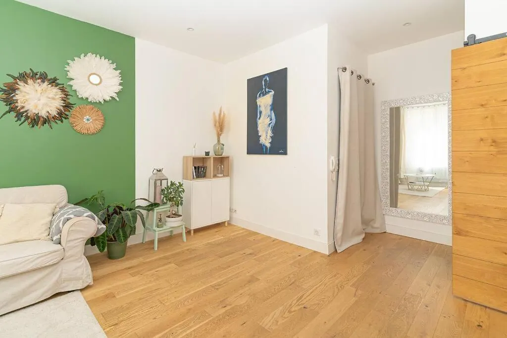 Bel Appart Climatise A 5 Min Plage Des Catalans Apartment Marseille 0*,  France